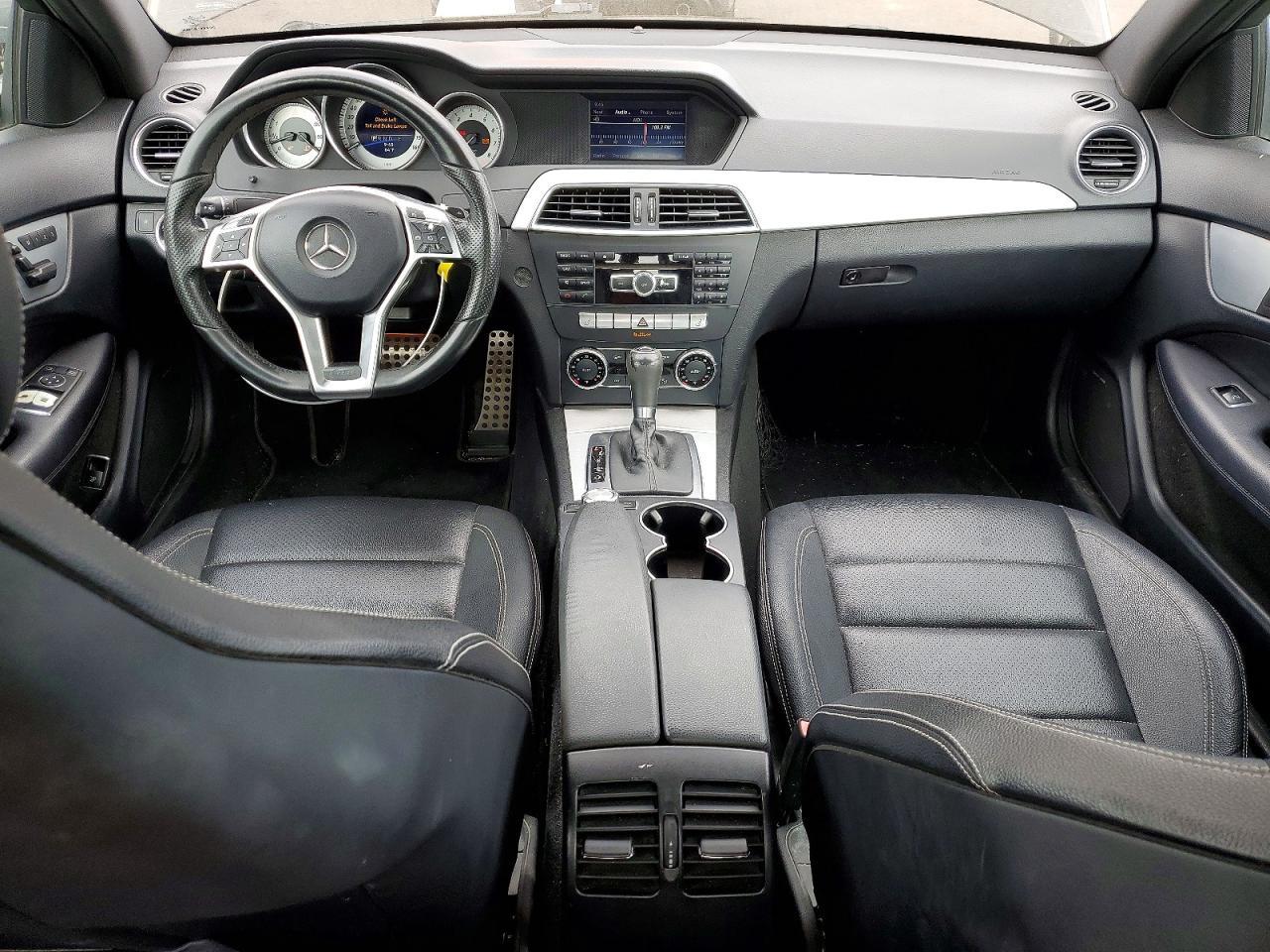 2015 Mercedes-Benz C 250 - zdjęcie 8