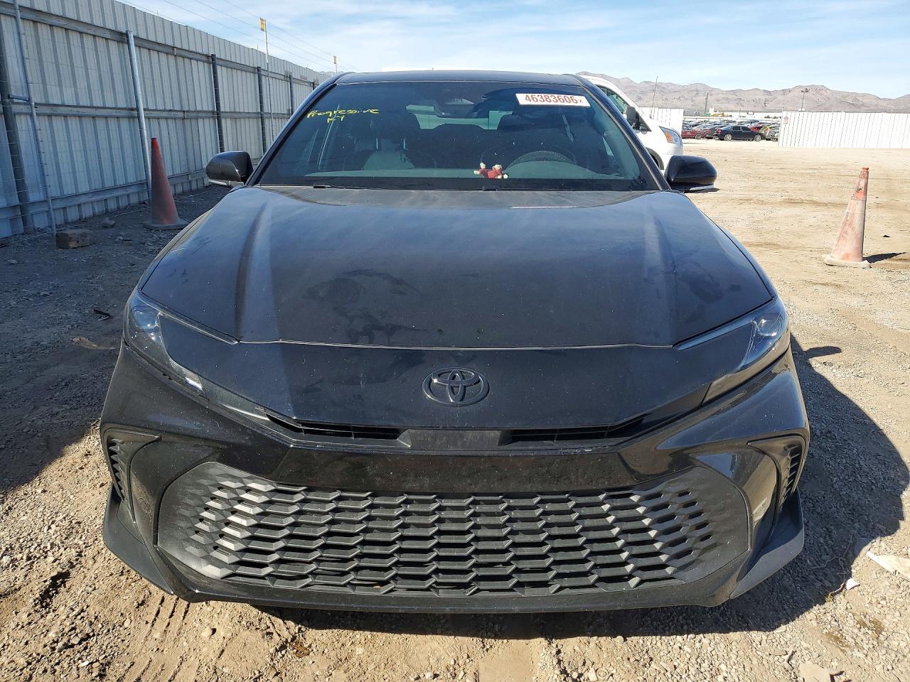 2026 Toyota Camry Xse - zdjęcie 5