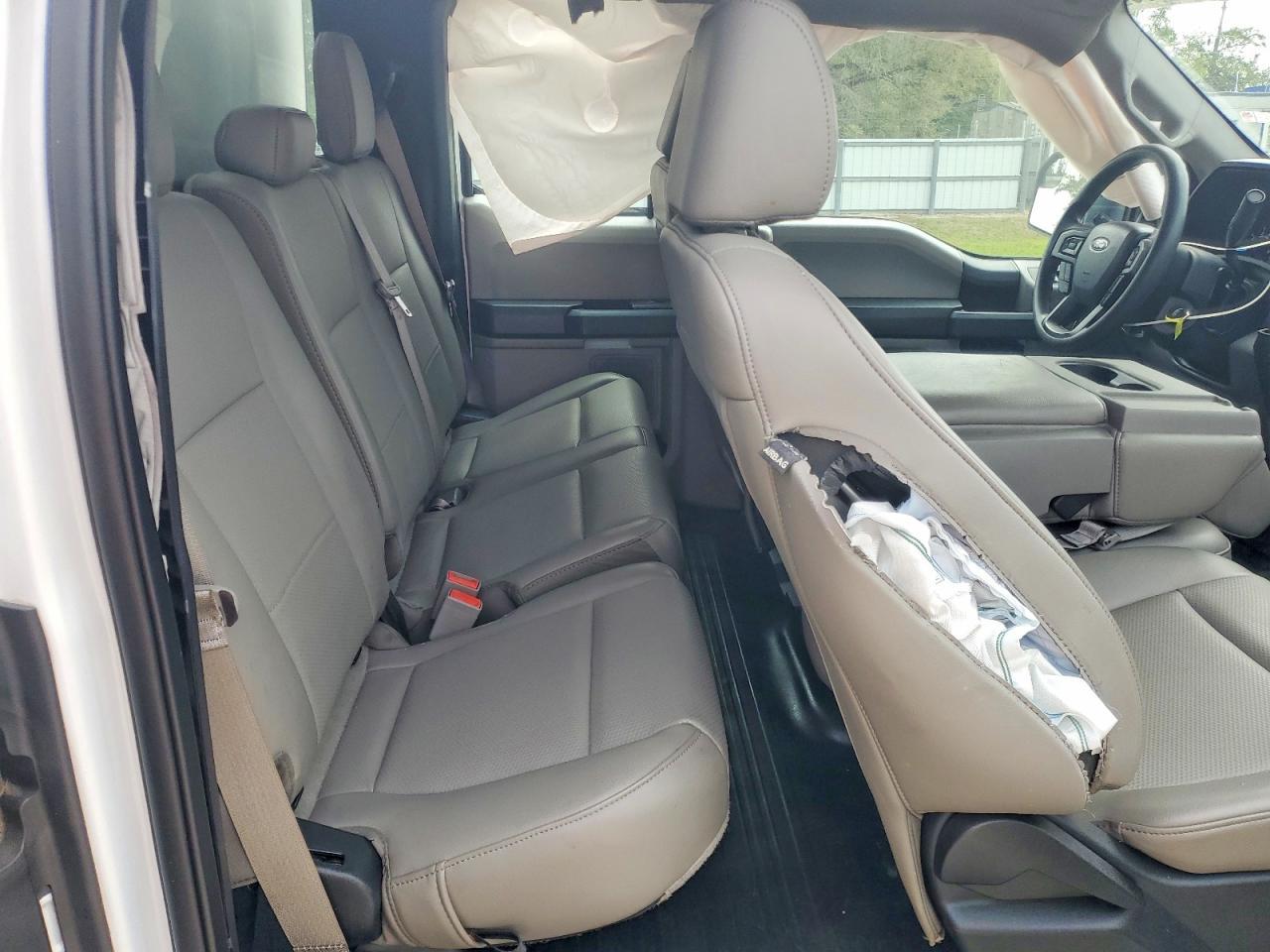 2020 Ford F150 Super Cab - zdjęcie 10