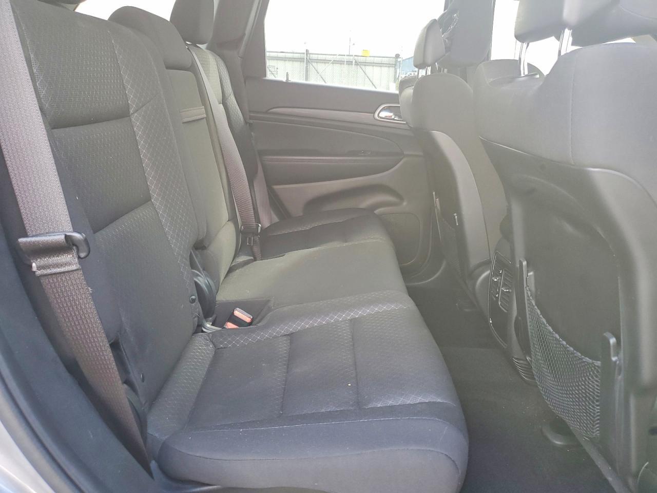 2021 Jeep Grand Cherokee Laredo - zdjęcie 11