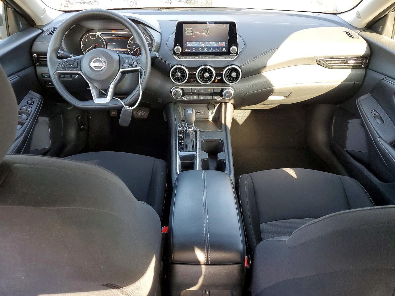 2025 Nissan Sentra Sv - zdjęcie 8
