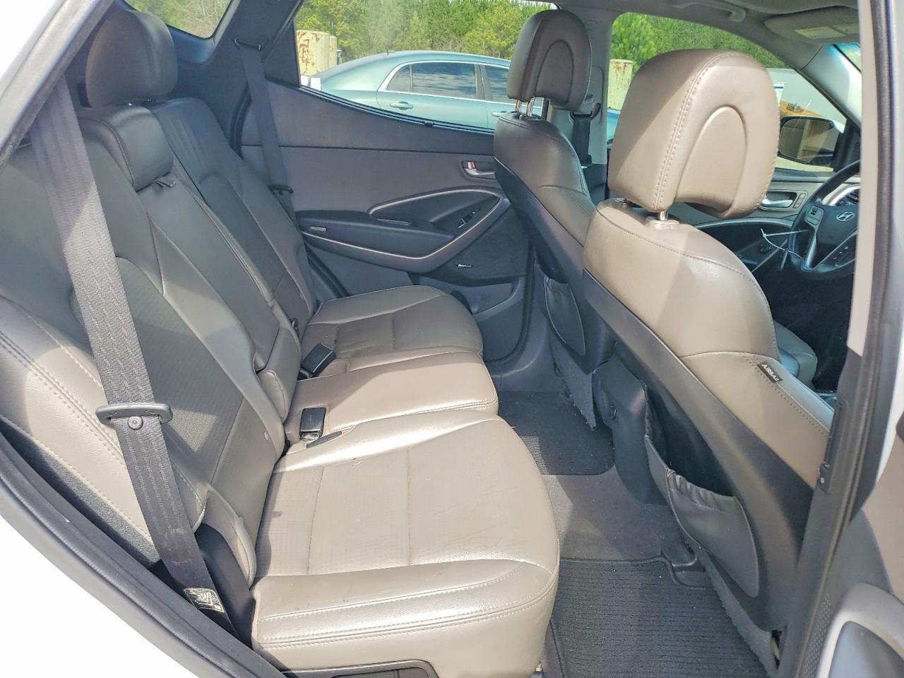 2016 Hyundai Santa Fe Sport 2.4L - zdjęcie 11
