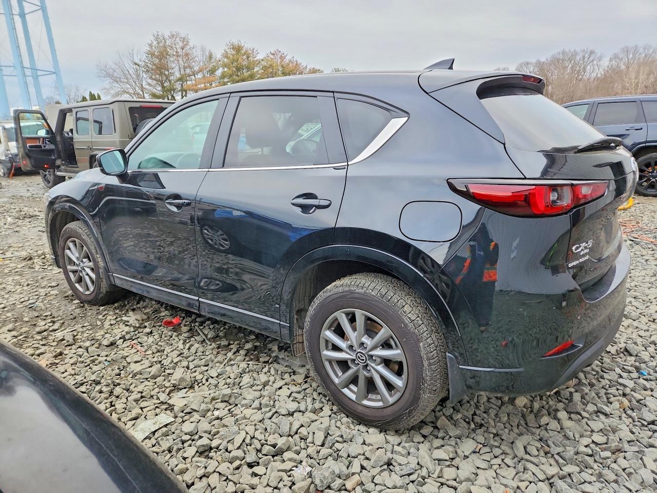 2025 Mazda Cx-5 Preferred - zdjęcie 2