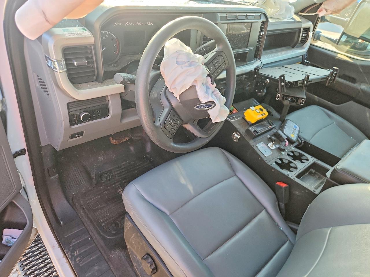 2024 Ford F250 Super Duty - zdjęcie 8