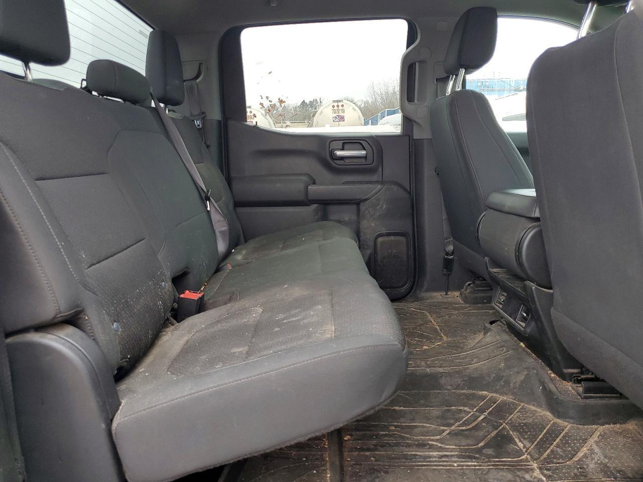 2021 Chevrolet Silverado K1500 Custom - zdjęcie 10