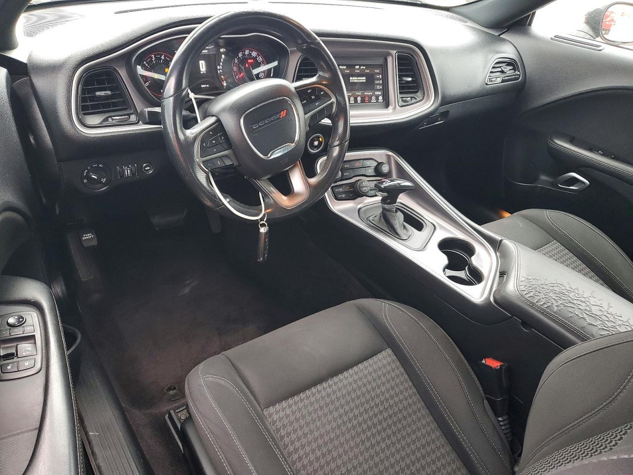 2019 Dodge Challenger Sxt - zdjęcie 8