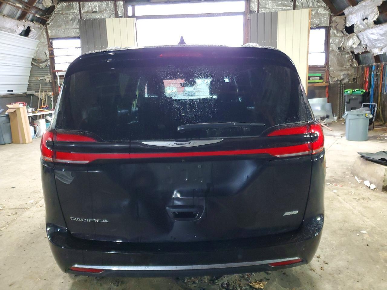 2025 Chrysler Pacifica Select - zdjęcie 6