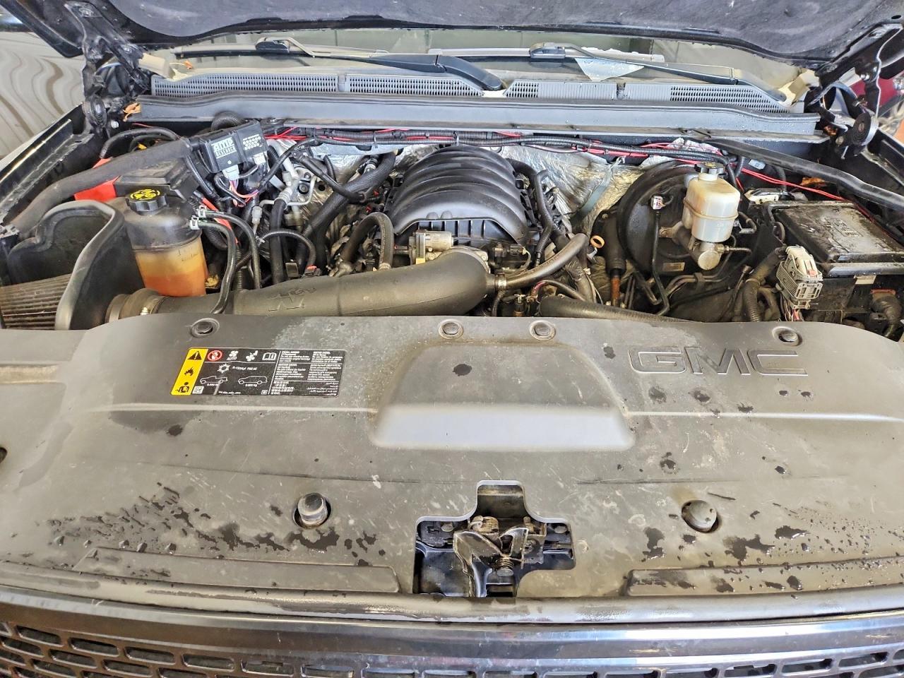 2017 GMC Yukon Slt - zdjęcie 11