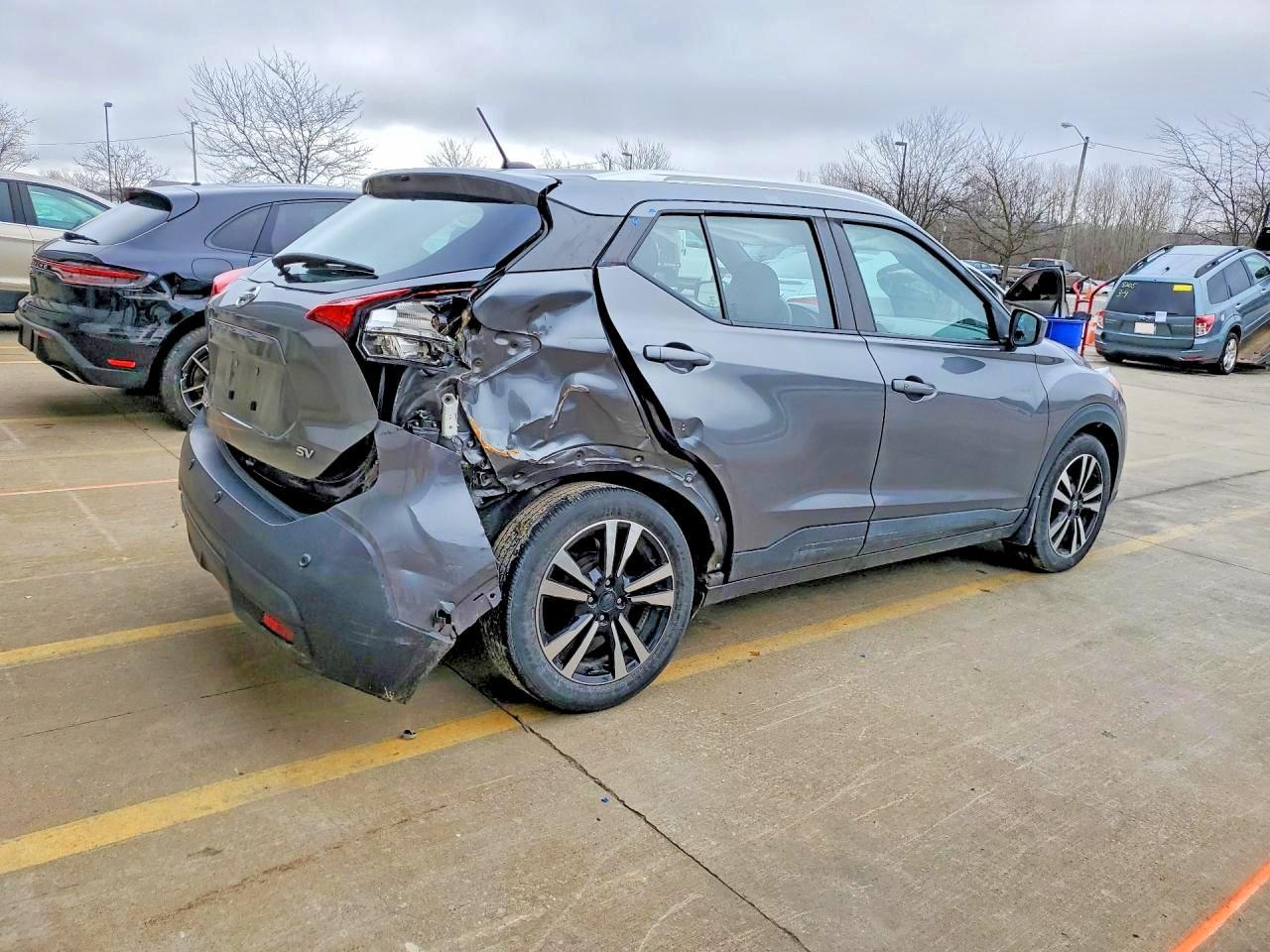 2020 Nissan Kicks Sv - zdjęcie 3