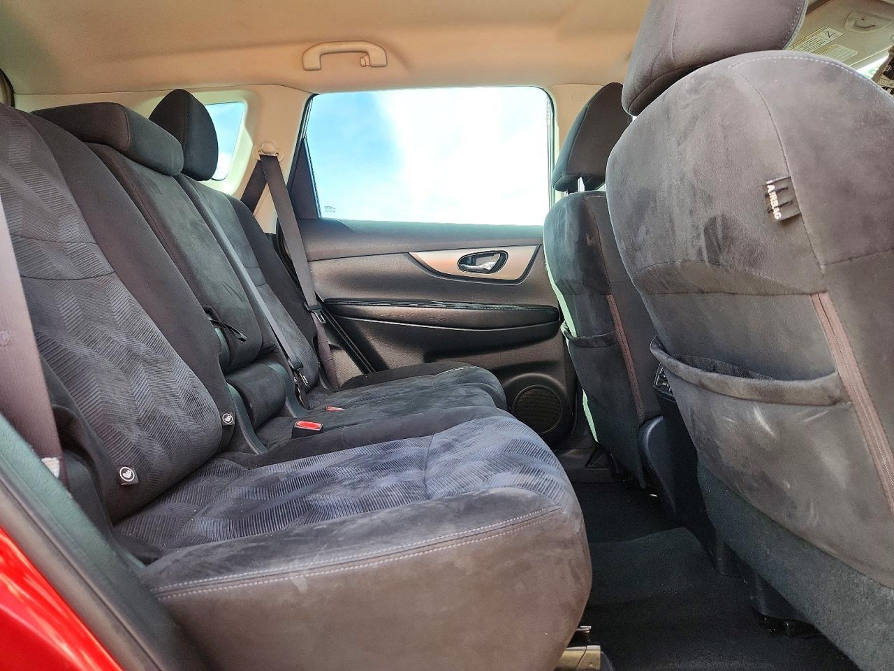 2015 Nissan Rogue S - zdjęcie 10