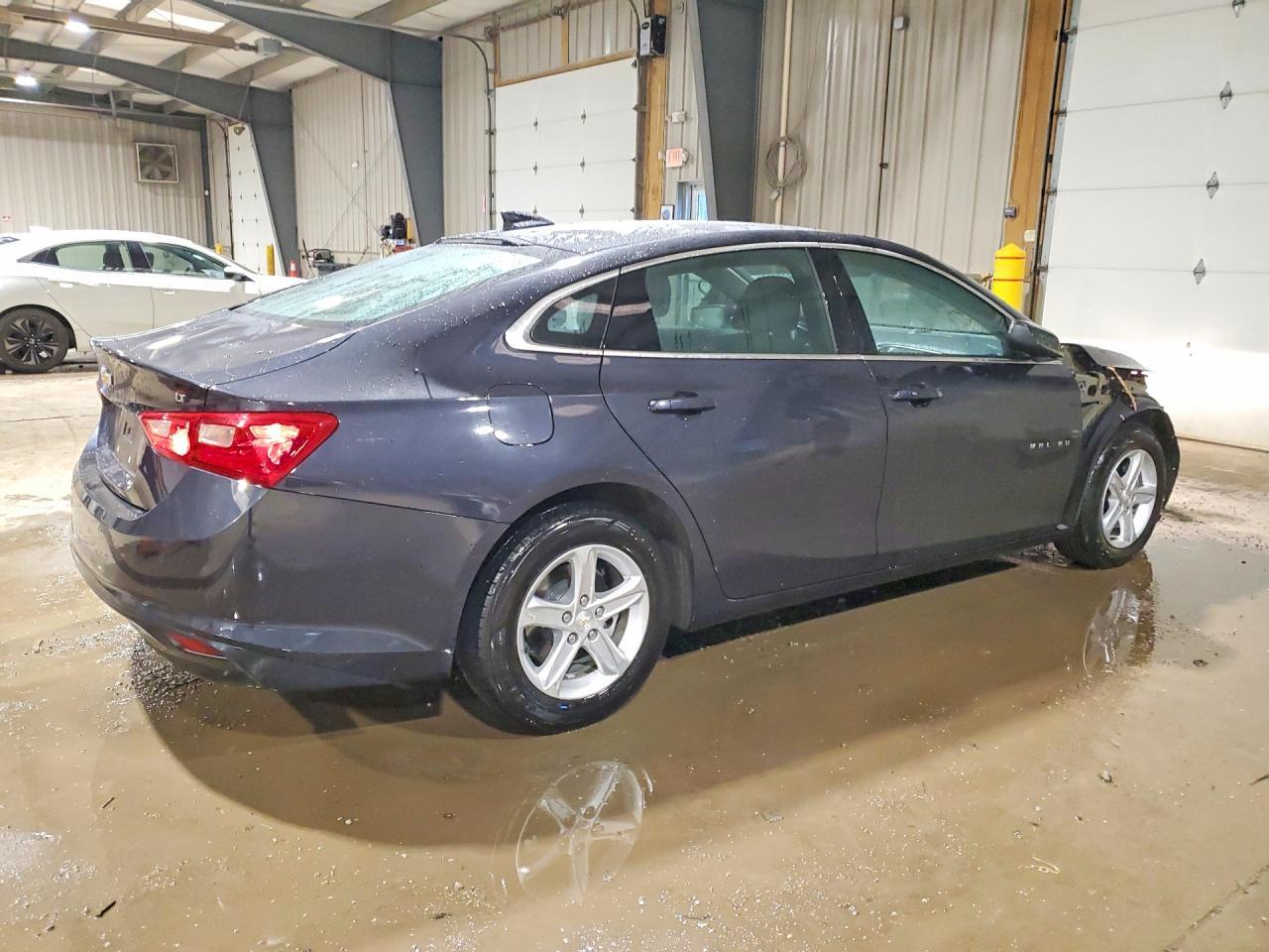 2023 Chevrolet Malibu Lt - zdjęcie 3