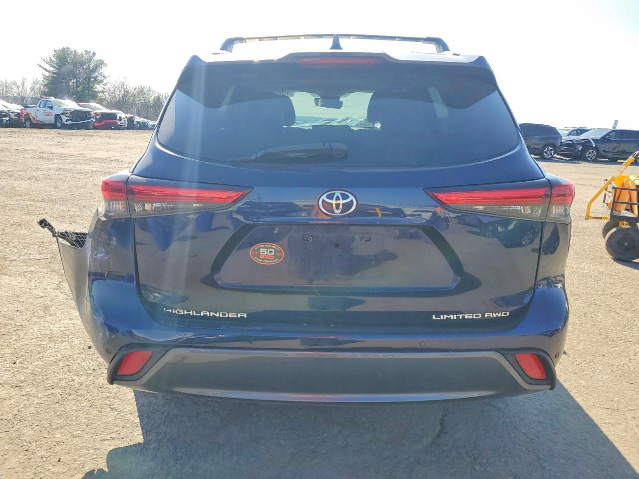 2021 Toyota Highlander Limited - zdjęcie 6