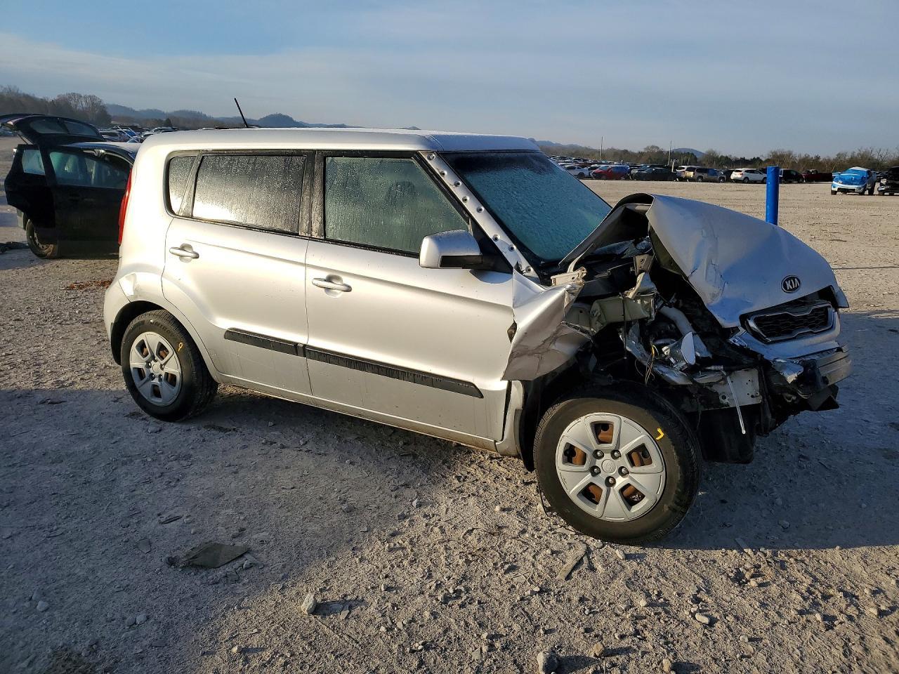 2013 Kia Soul Base - zdjęcie 4