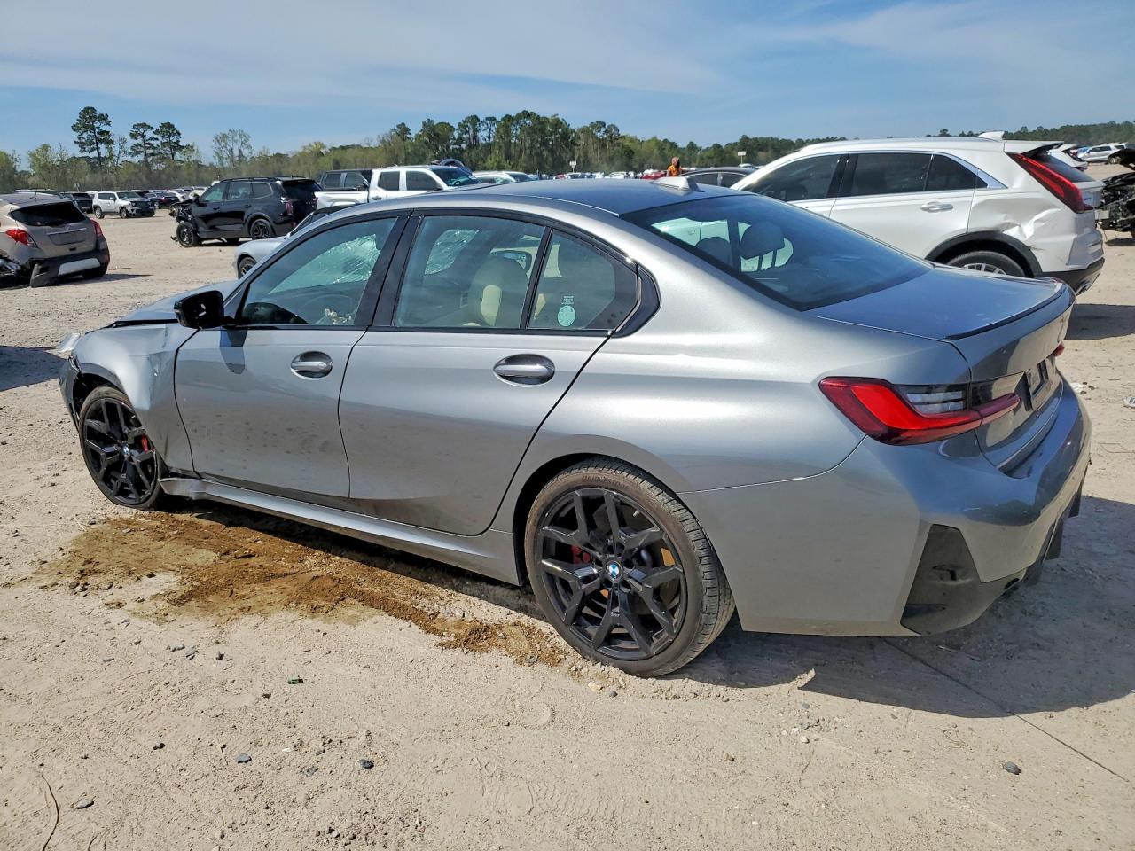 BMW Seria 3 - zdjęcie 2