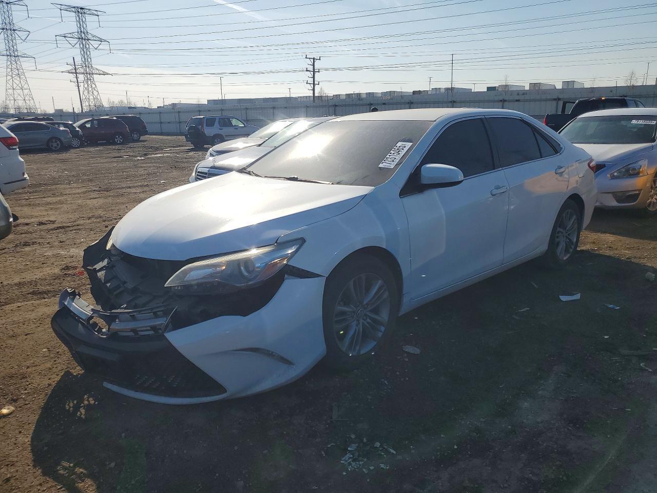 2015 Toyota Camry Se - zdjęcie główne