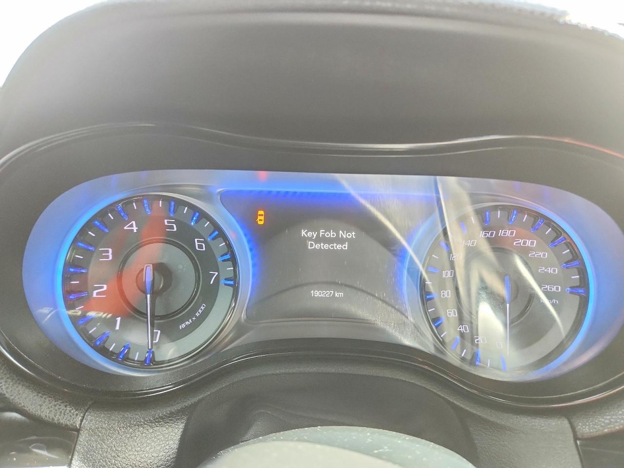 2017 Chrysler 300 S - zdjęcie 9