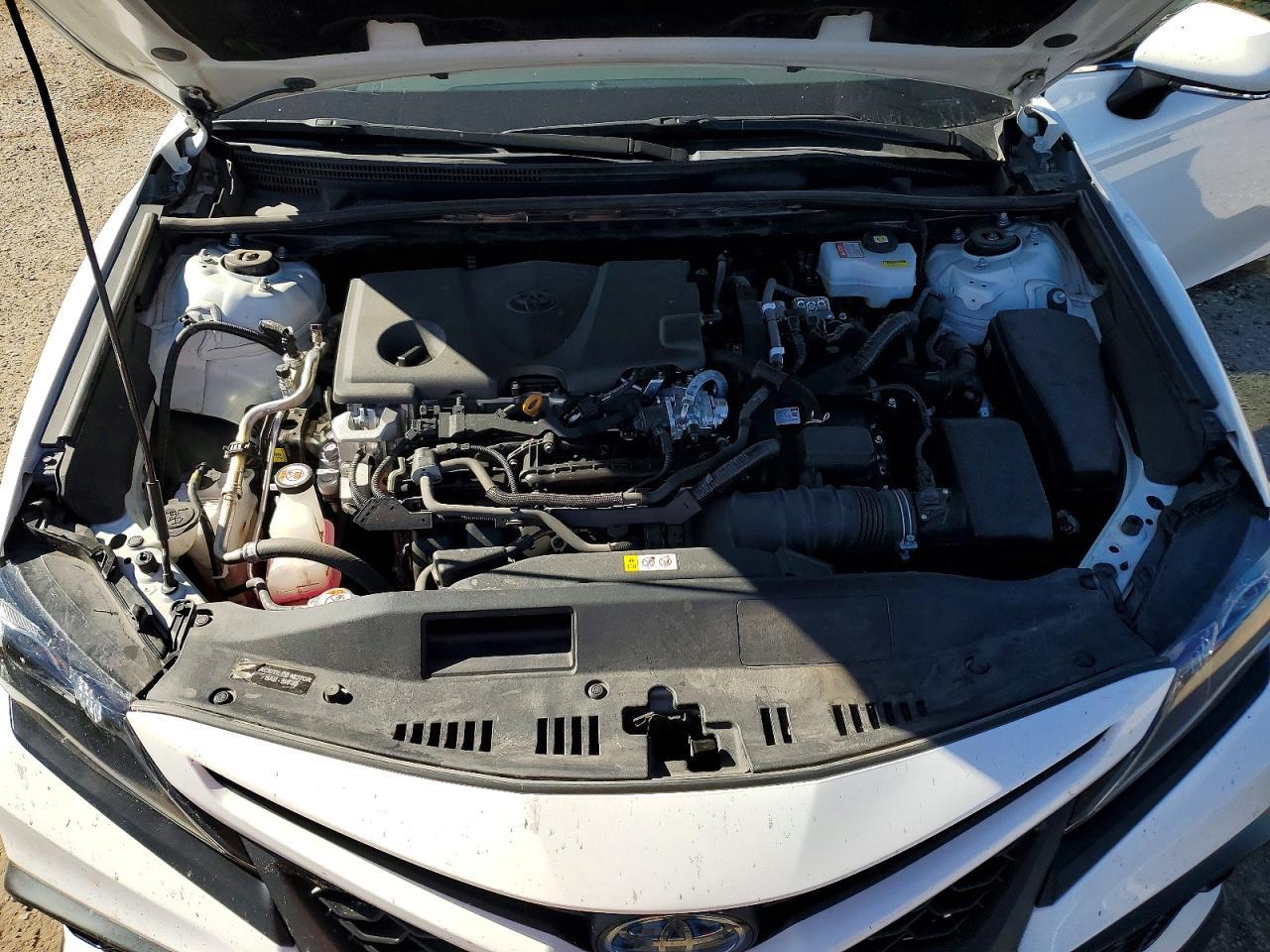 2024 Toyota Camry Hybrid Se - zdjęcie 11