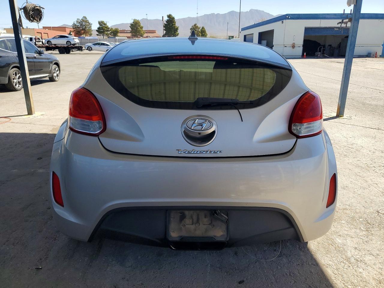 2014 Hyundai Veloster Base - zdjęcie 6