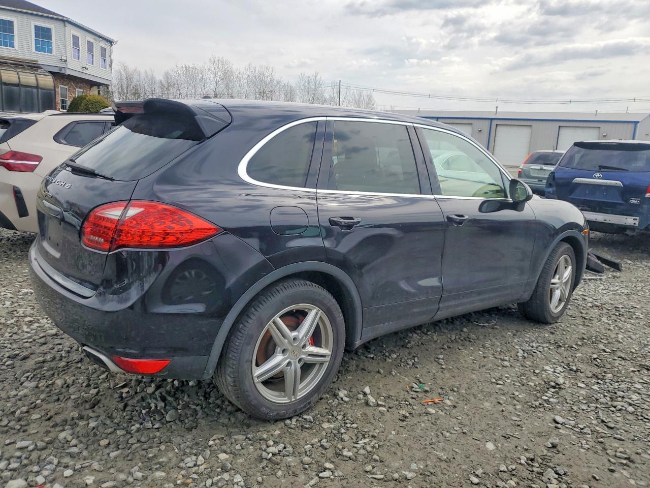 2013 Porsche Cayenne - zdjęcie 3