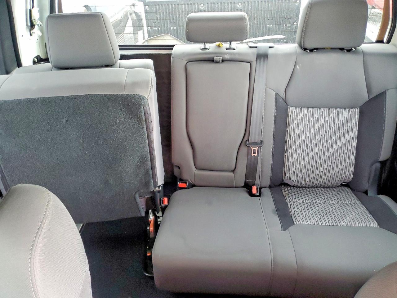 2020 Toyota Tundra Sr5 - zdjęcie 10