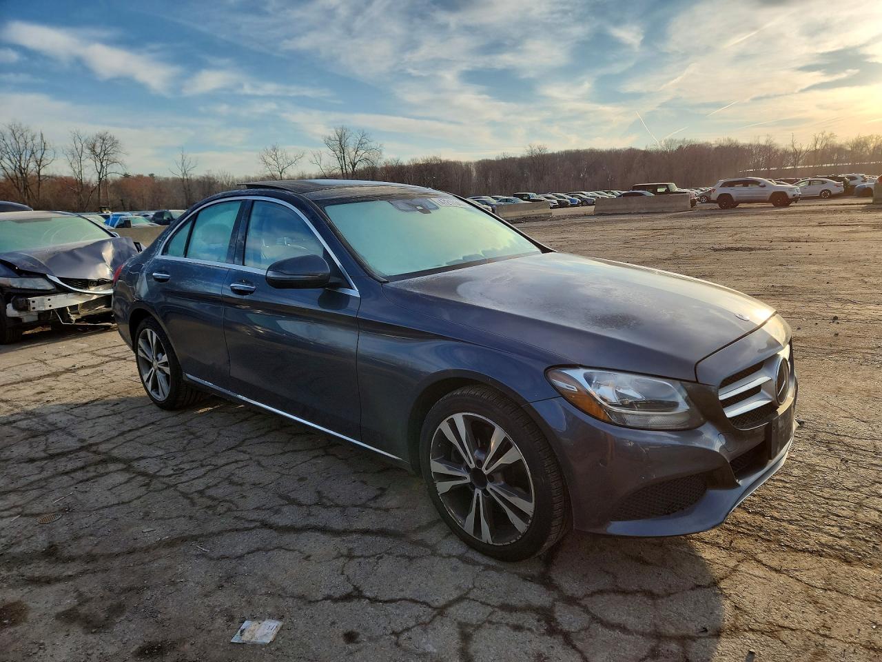 2016 Mercedes-Benz C 300 4Matic - zdjęcie 4