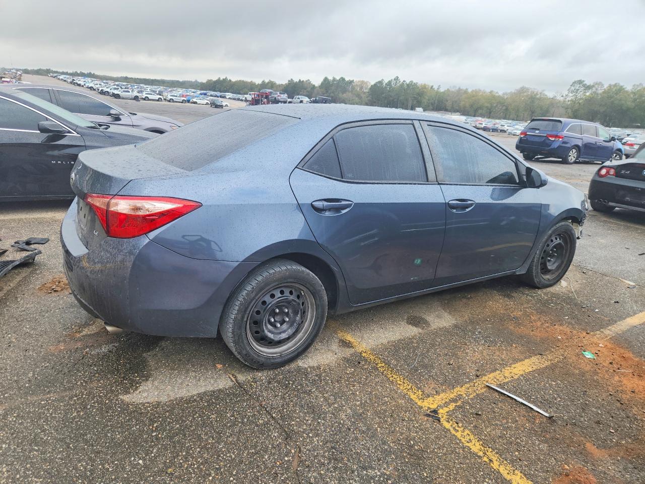 2018 Toyota Corolla Le - zdjęcie 3