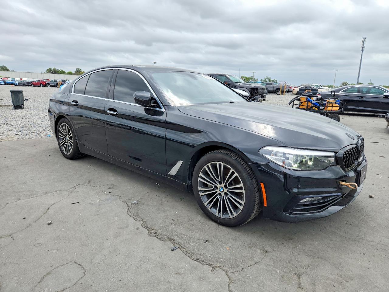 2017 BMW 530 Xi - zdjęcie 4