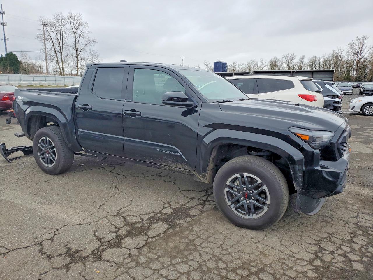 2025 Toyota Tacoma Double Cab - zdjęcie 4