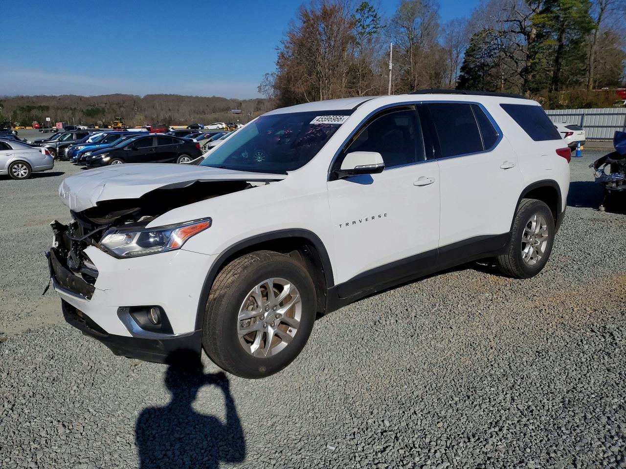 2020 Chevrolet Traverse Lt - zdjęcie główne
