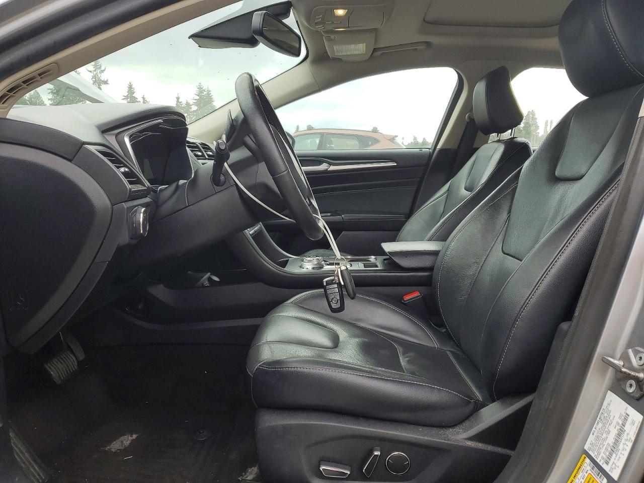 2020 Ford Fusion Titanium - zdjęcie 7