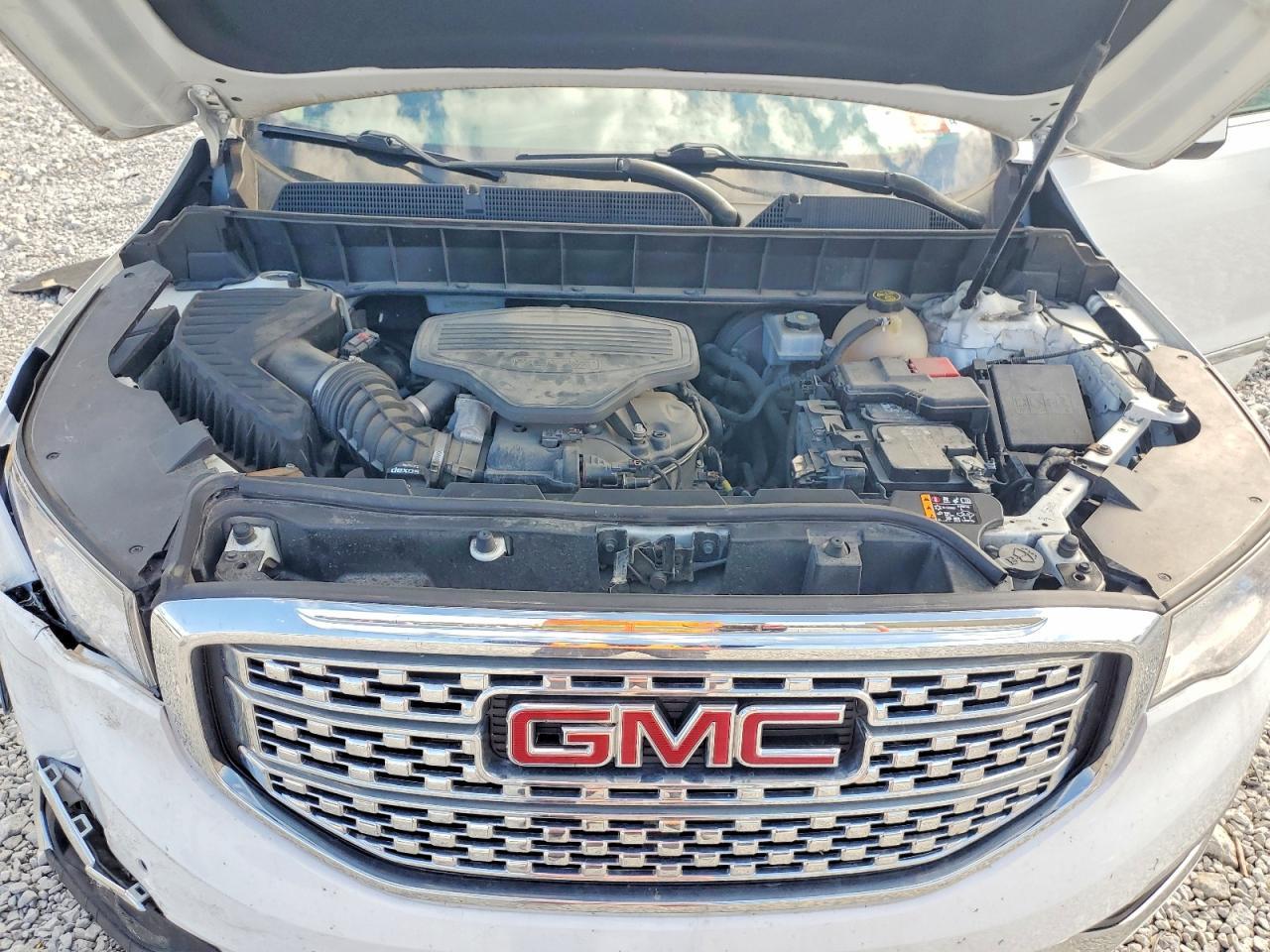 2019 GMC Acadia Denali - zdjęcie 12