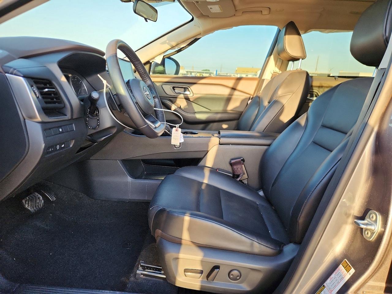 2023 Nissan Rogue Sv - zdjęcie 7