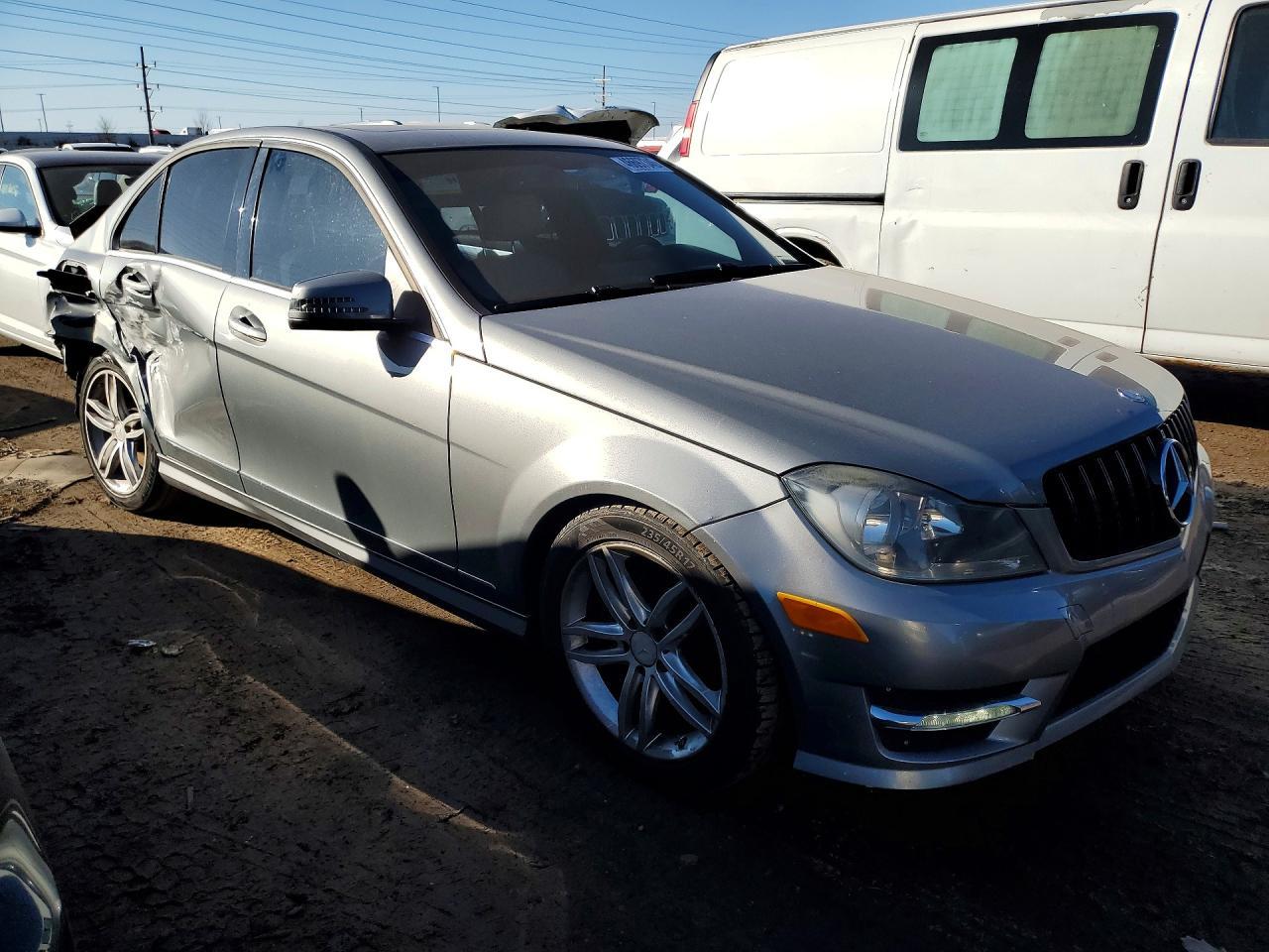 2014 Mercedes-Benz C 250 - zdjęcie 4