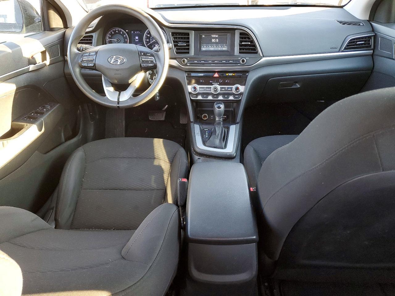 2020 Hyundai Elantra Se - zdjęcie 8