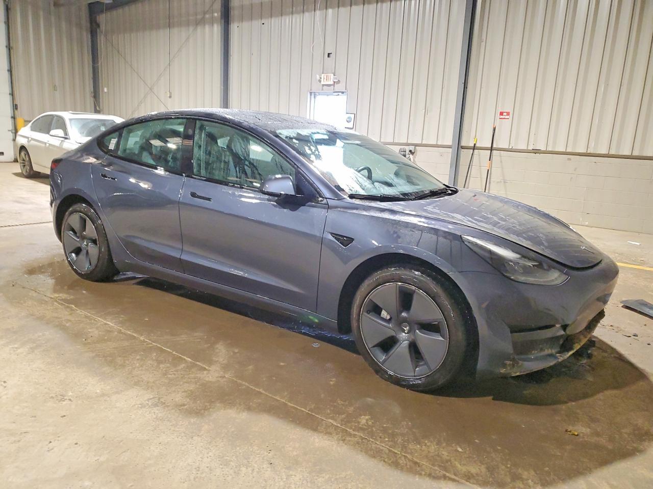 2023 Tesla Model 3 - zdjęcie 4