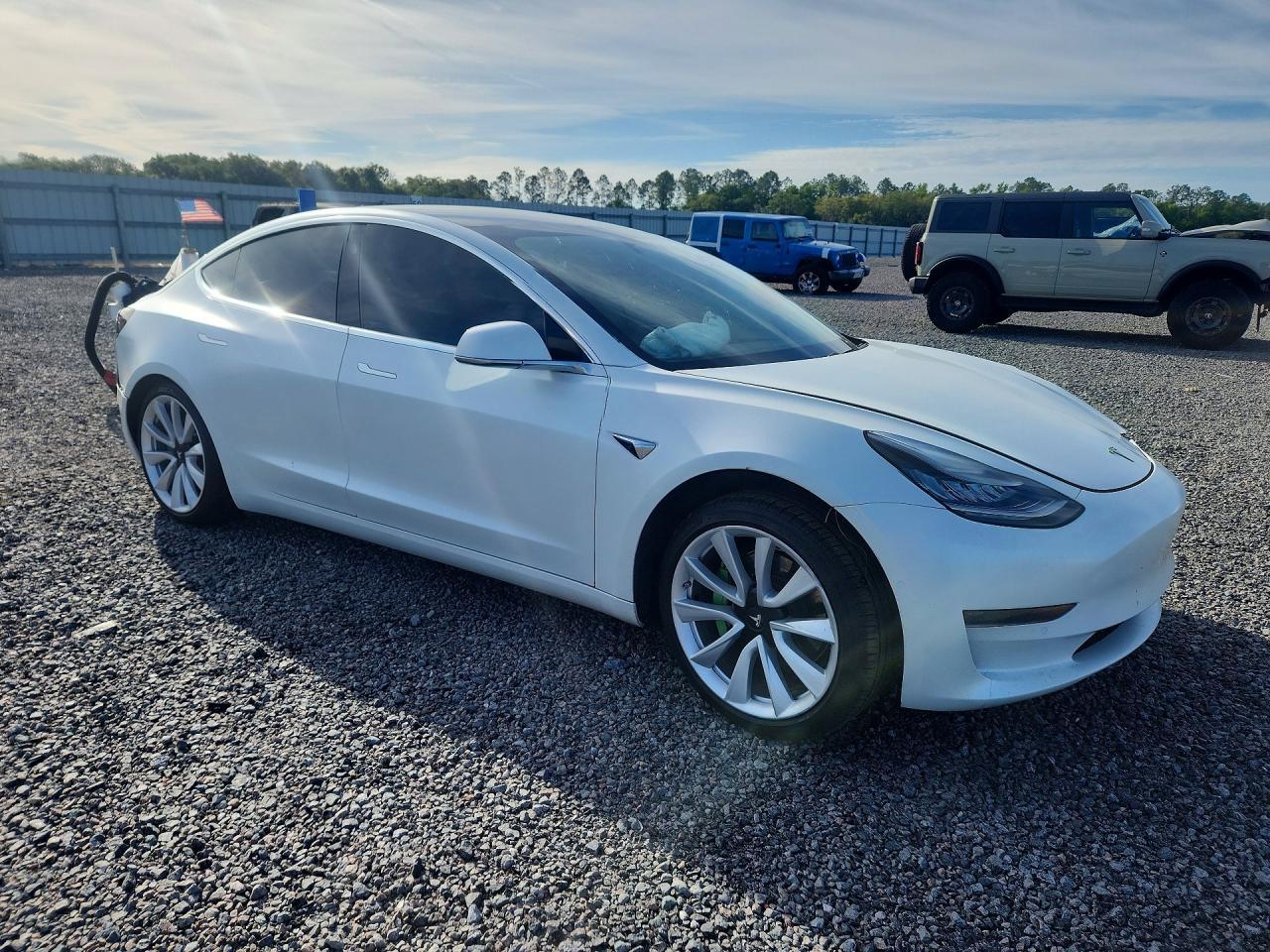 2020 Tesla Model 3 - zdjęcie 4