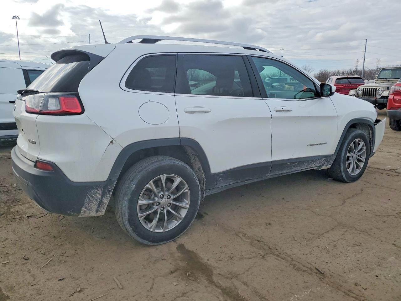 2019 Jeep Cherokee Latitude Plus - zdjęcie 3
