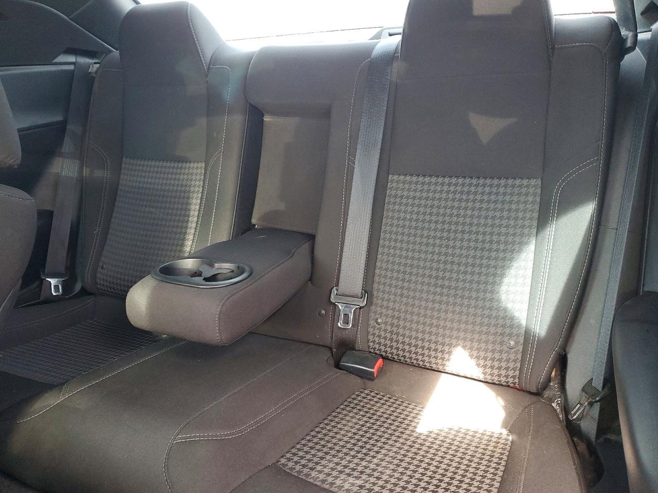 2017 Dodge Challenger Sxt - zdjęcie 10