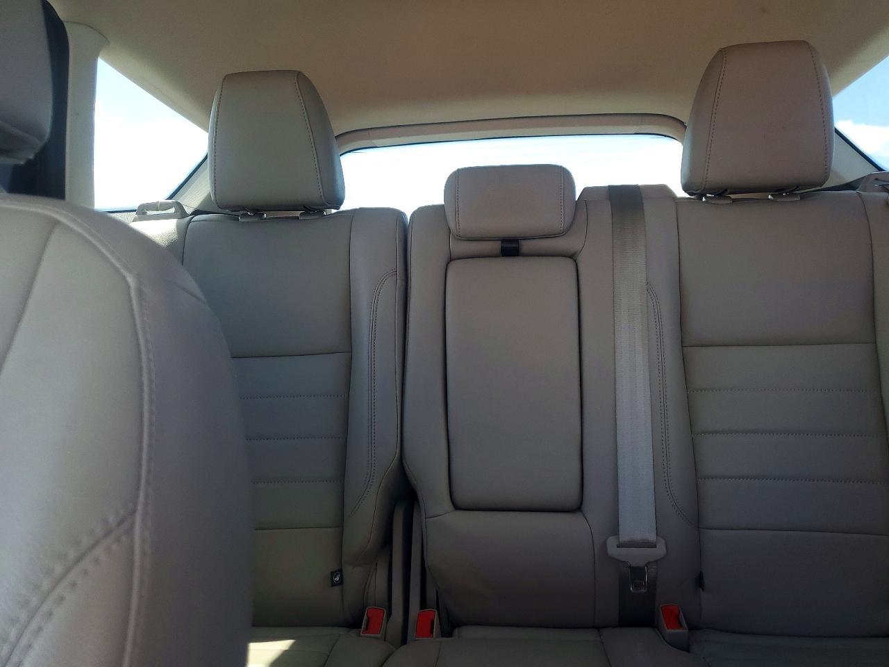 2016 Ford Escape Titanium - zdjęcie 10