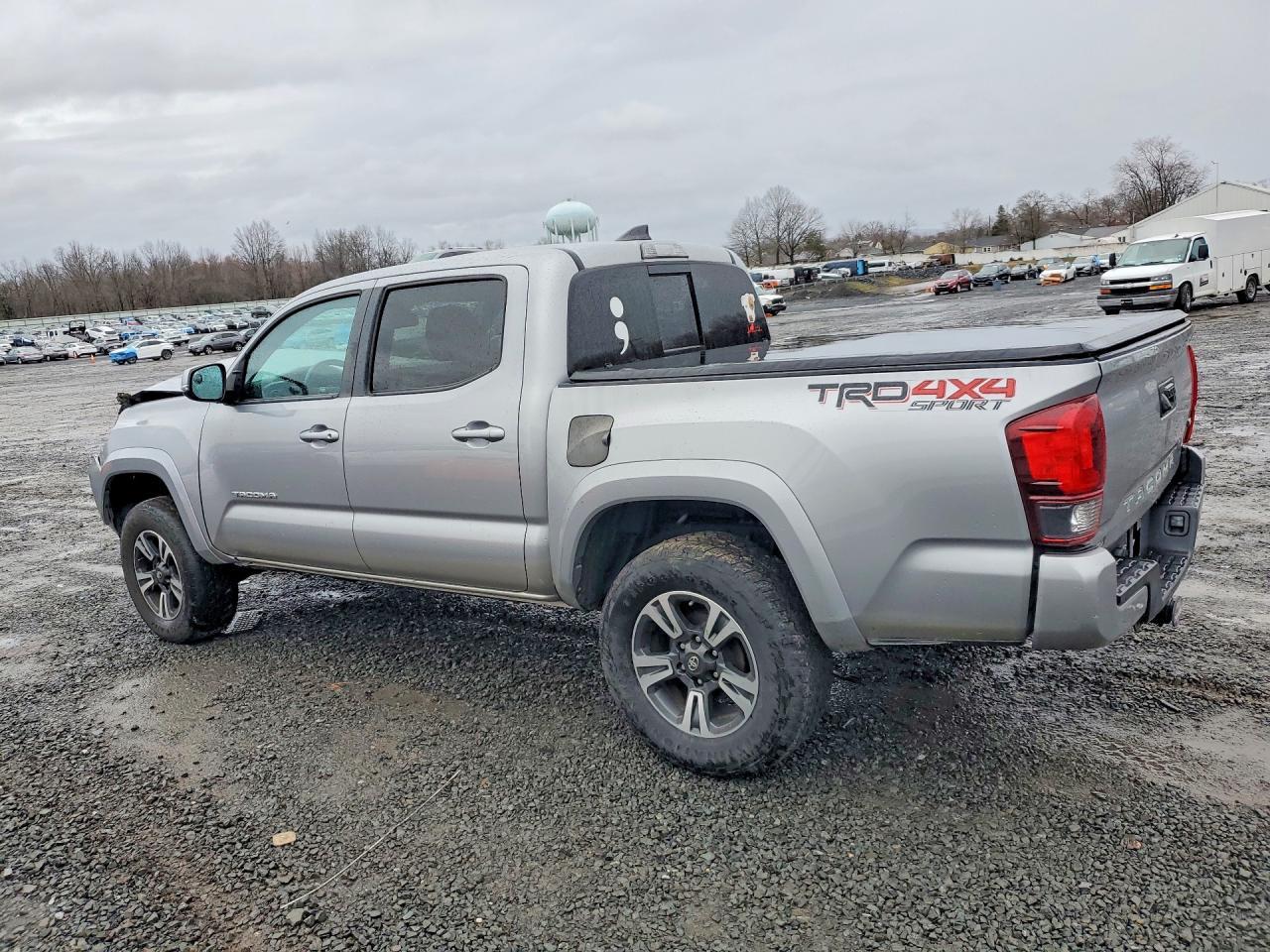 2019 Toyota Tacoma Trd Sport - zdjęcie 2