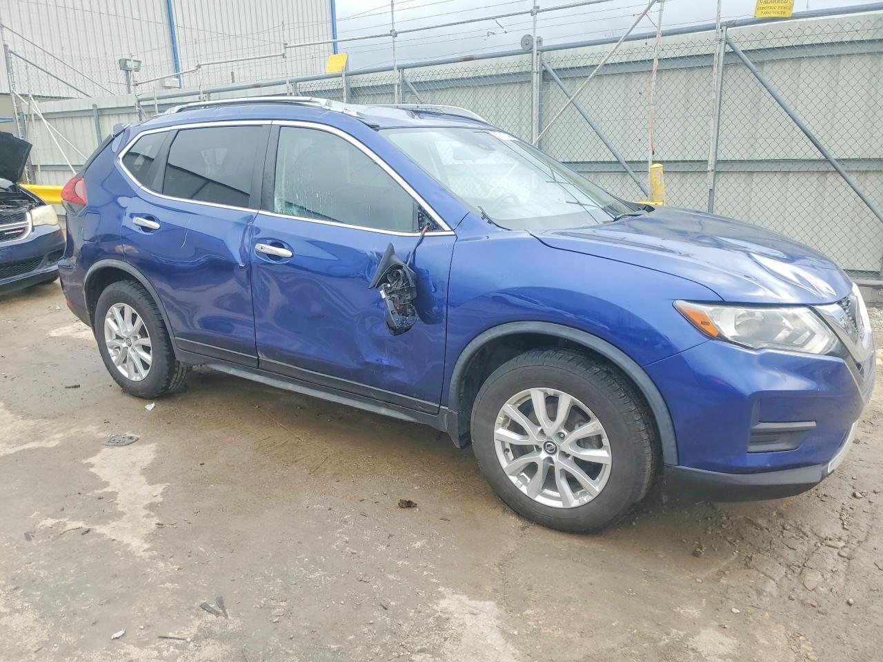 2020 Nissan Rogue Sv - zdjęcie 4