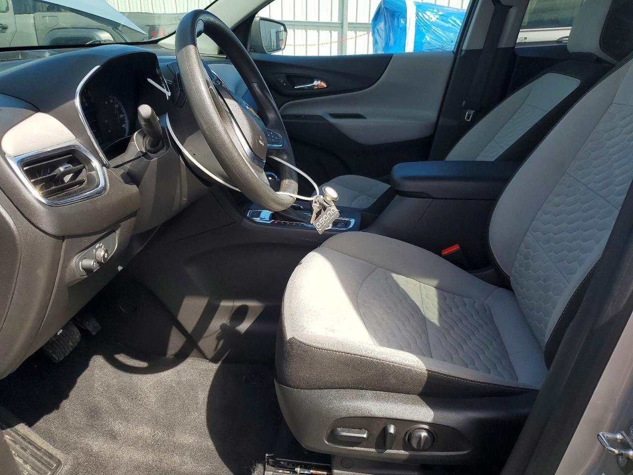 2020 Chevrolet Equinox Ls - zdjęcie 7