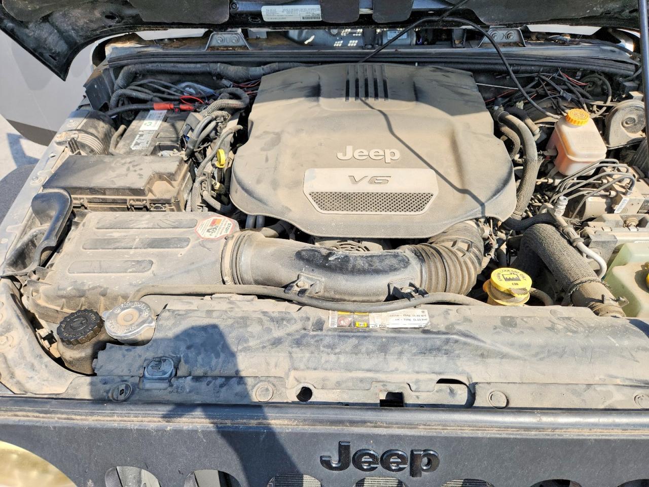 2014 Jeep Wrangler Unlimited Sport - zdjęcie 11