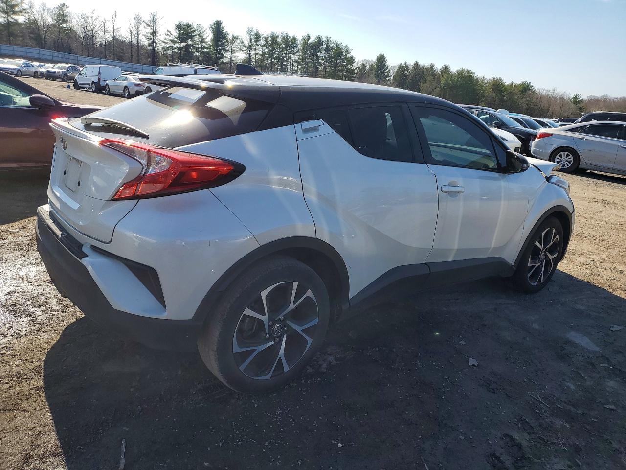 2019 Toyota C-Hr Xle - zdjęcie 3