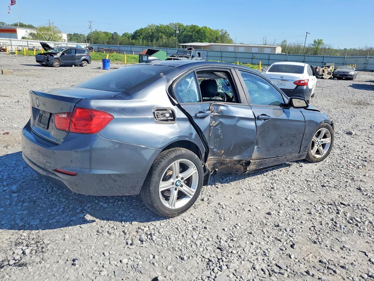 2015 BMW 320 I - zdjęcie 3