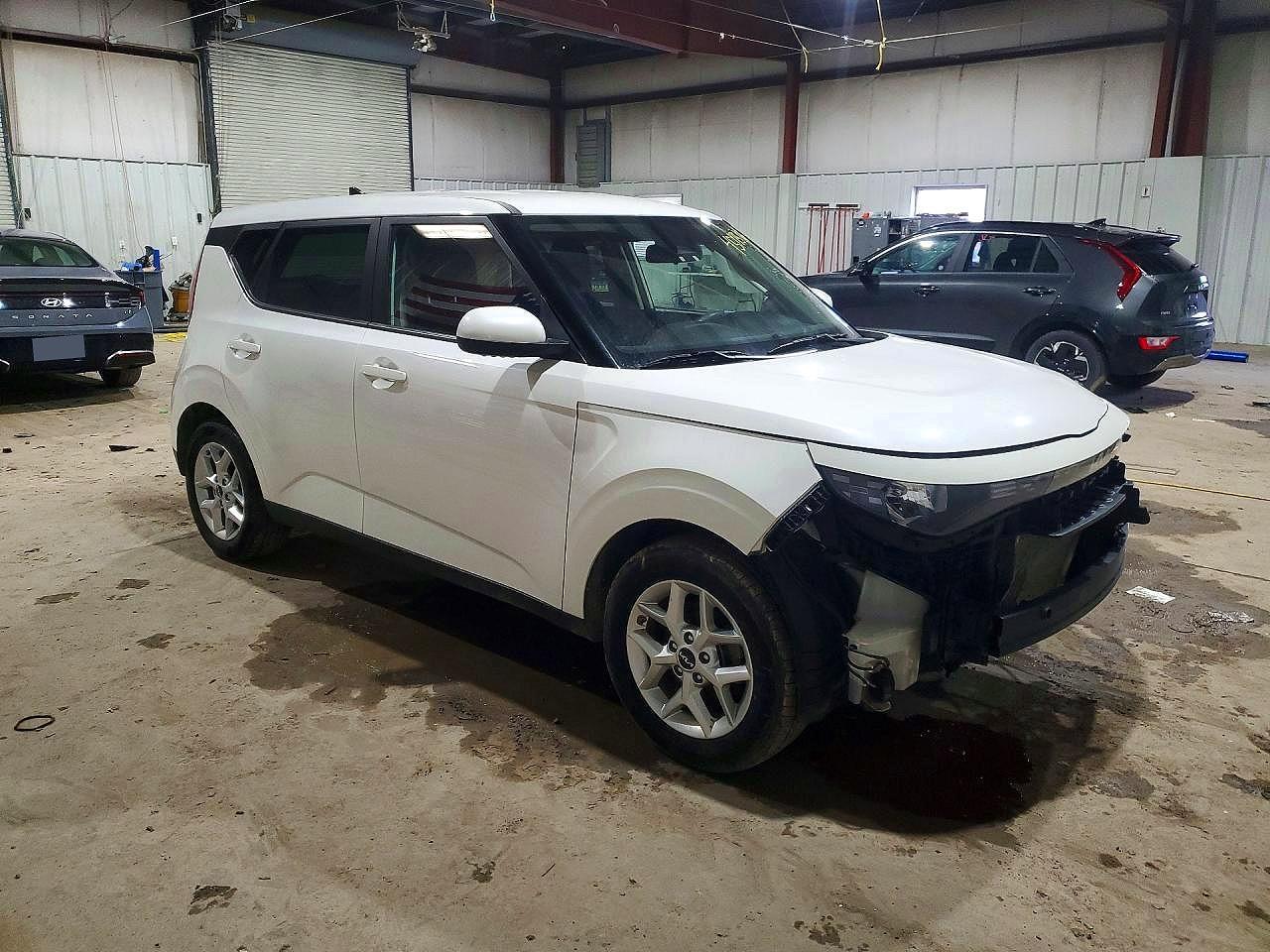 2023 Kia Soul Lx - zdjęcie 4