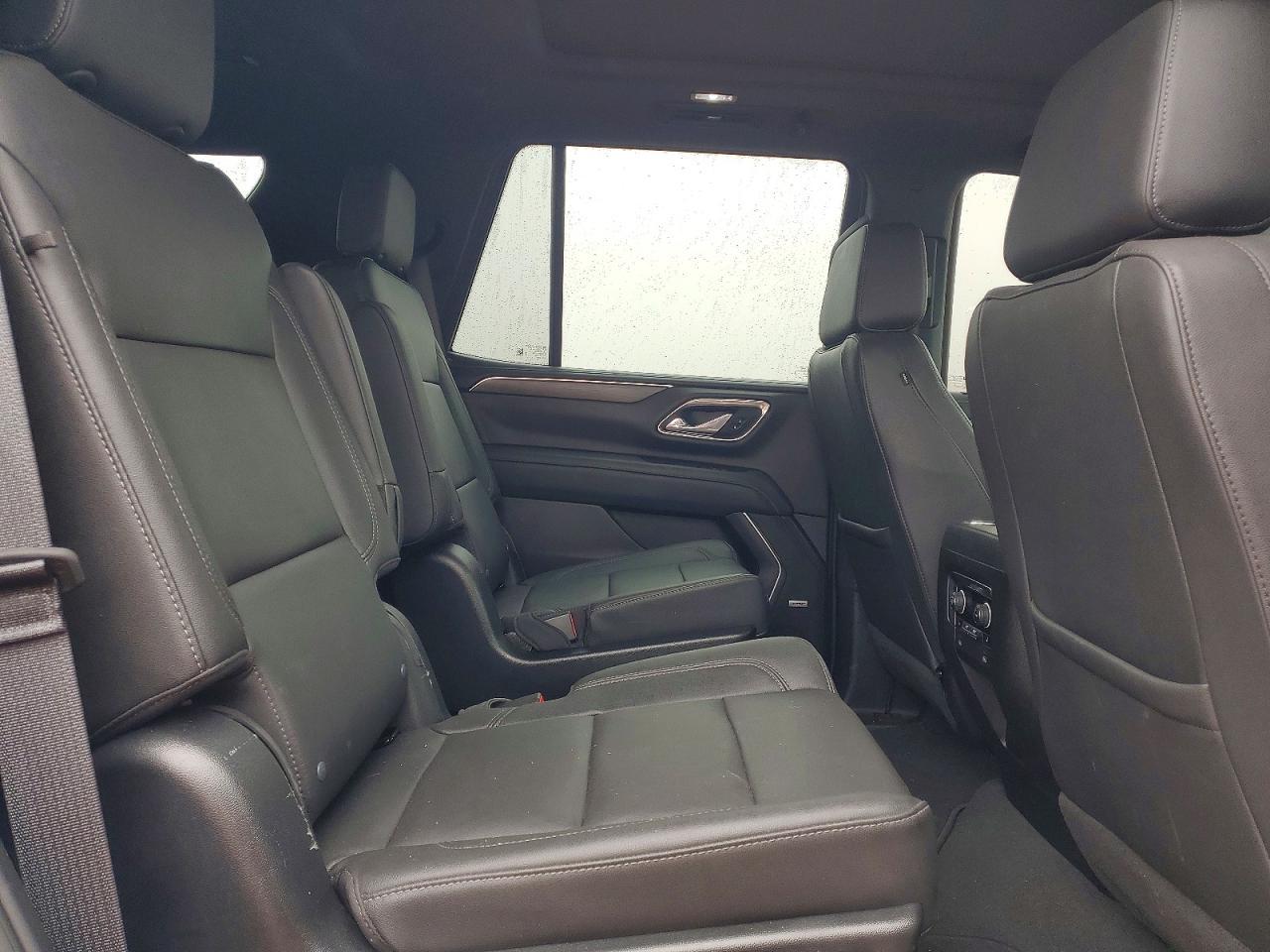 2023 Chevrolet Tahoe K1500 Z71 - zdjęcie 11