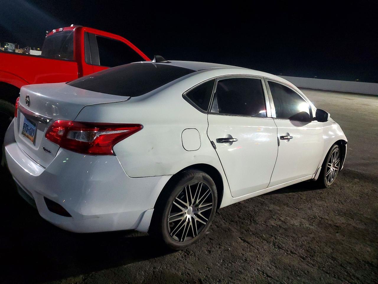 Nissan Sentra - zdjęcie 3