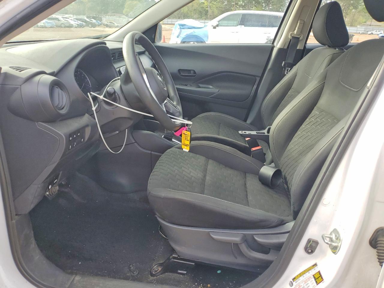 2021 Nissan Kicks S - zdjęcie 7