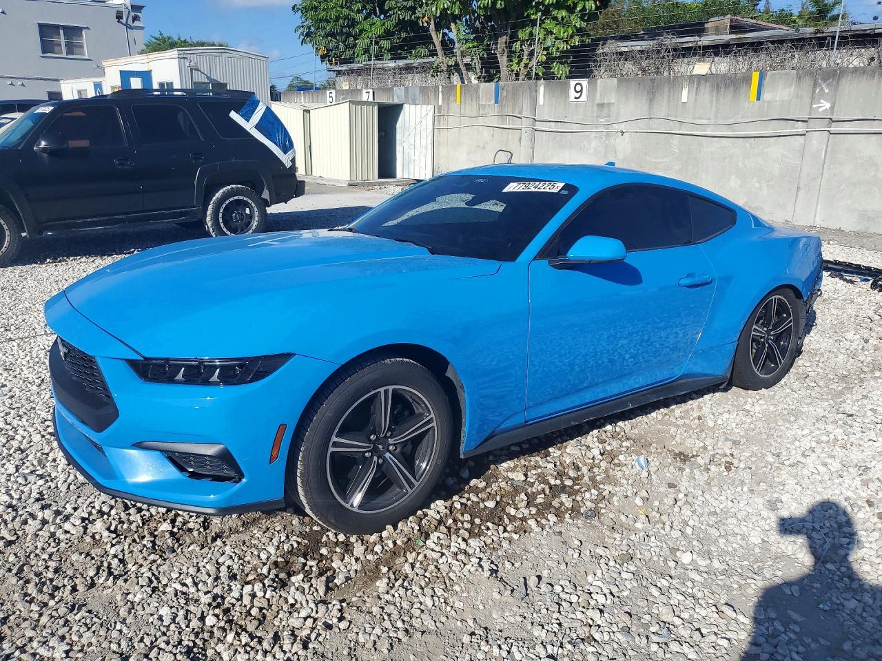 2025 Ford Mustang - zdjęcie główne
